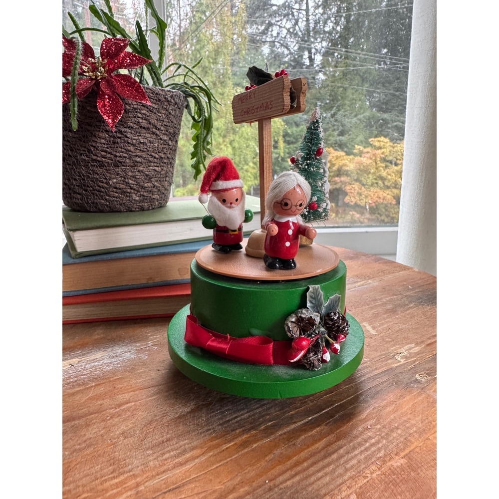 Vintage Lefton Wooden Santa and Mrs Claus Rotating Christmas Music Box Holiday